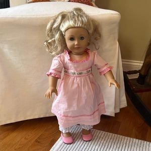 American Girl Caroline Abbott doll- RARE and Retired